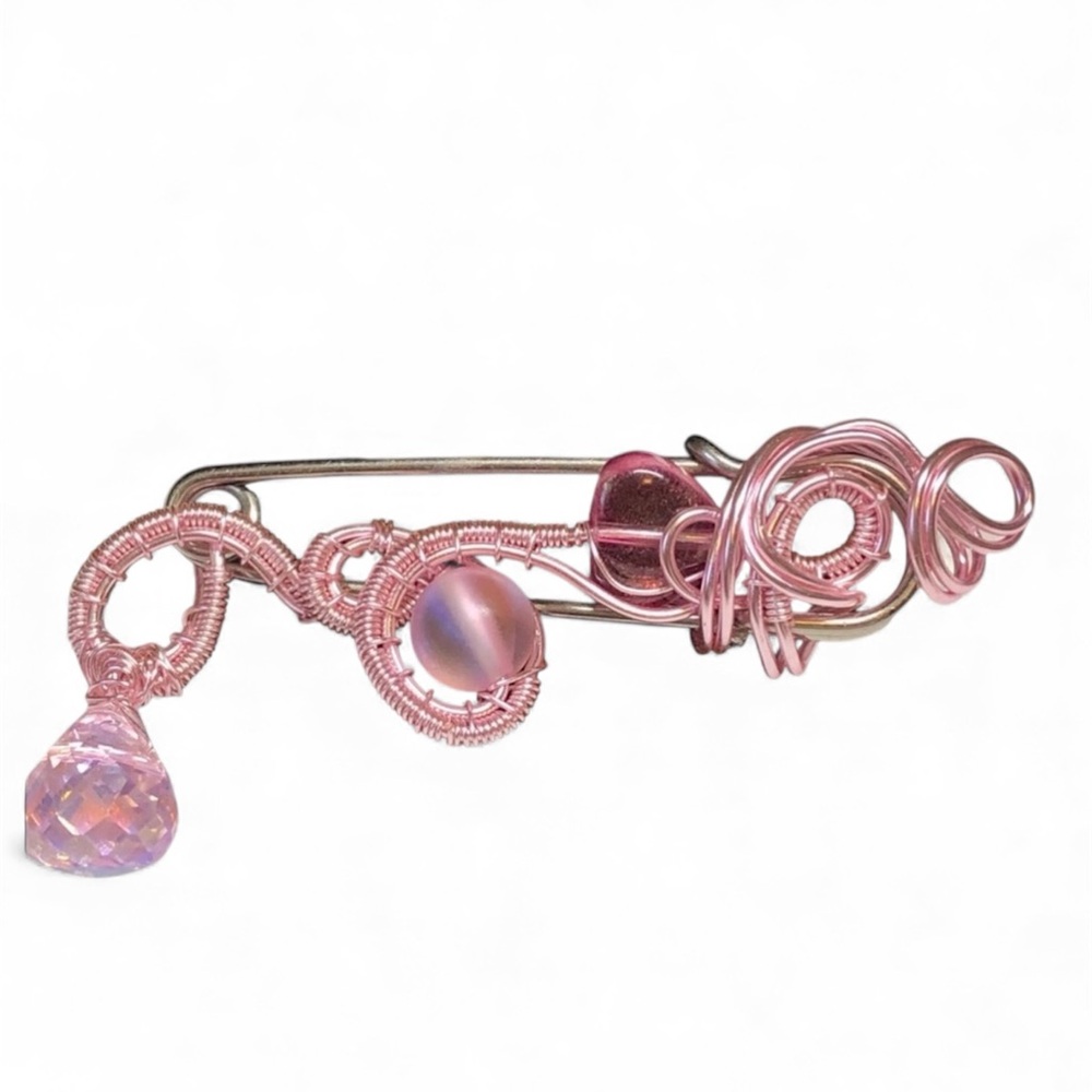 📌💕stunning pink pin/brooch-artisan,handmade NEW